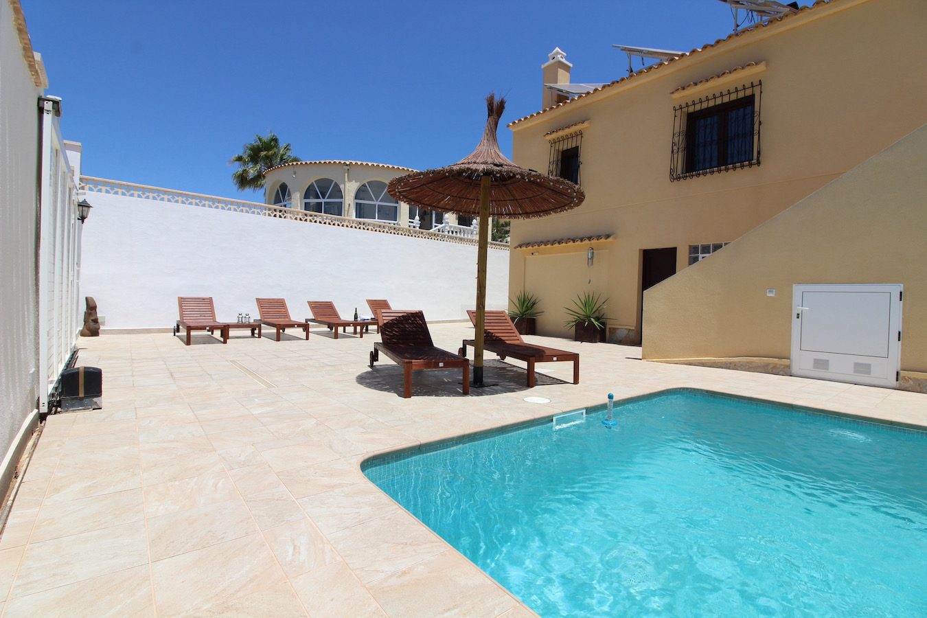 Orihuela Costa villa pool